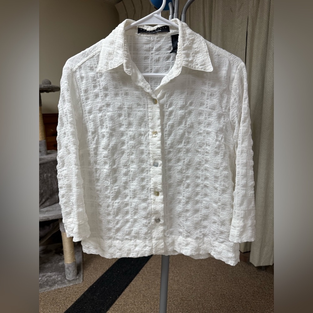 Women's White Textured Button-Up Top